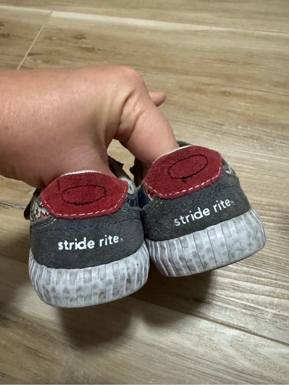 Stride Rite Caleb Boys Comic Print Sneakers Size 10M